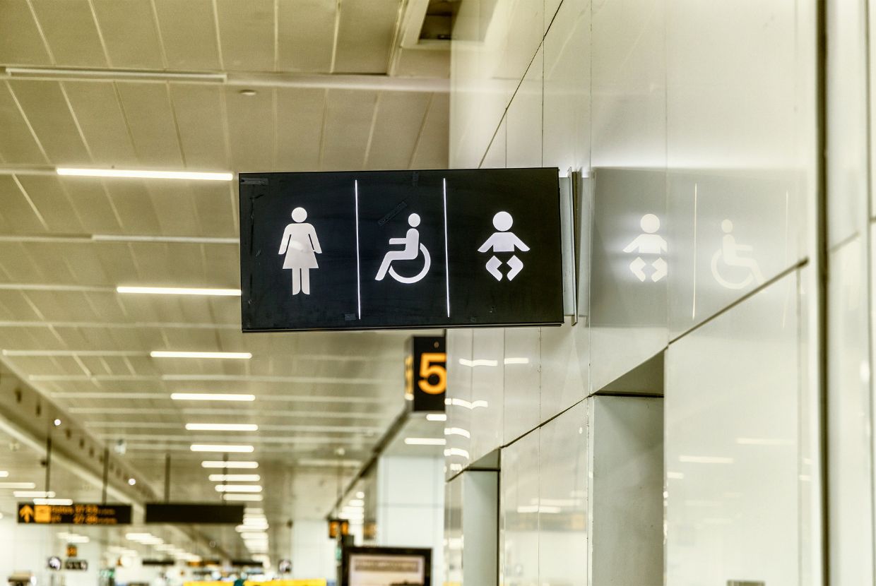 Si estás valorando hacer reformas, esta guía práctica puede servirte como checklist para lograr baños inclusivos. Léenos.