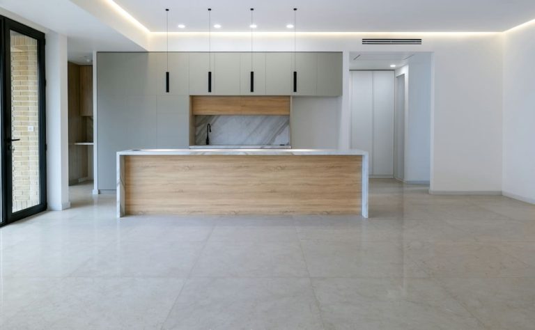 Thinking of renovating an old apartment in Palma? Here are several key things to keep in mind. Renovation specialists in Mallorca.